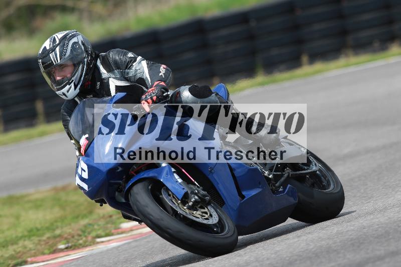 Archiv-2022/13 25.04.2022 Plüss Moto Sport ADR/Freies Fahren/15